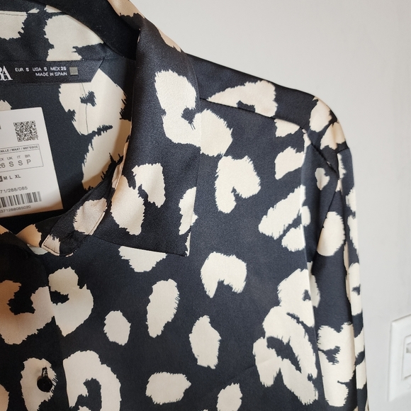NWT Zara Satin Long Sleeve Button Down Top Leopard Cheetah Black Ivory Small - Picture 12 of 16